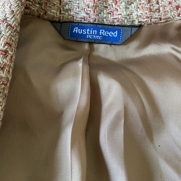 AMAZING! Twill Austin Reed Blazer! Stunning! 😍 - Picture 9 of 14